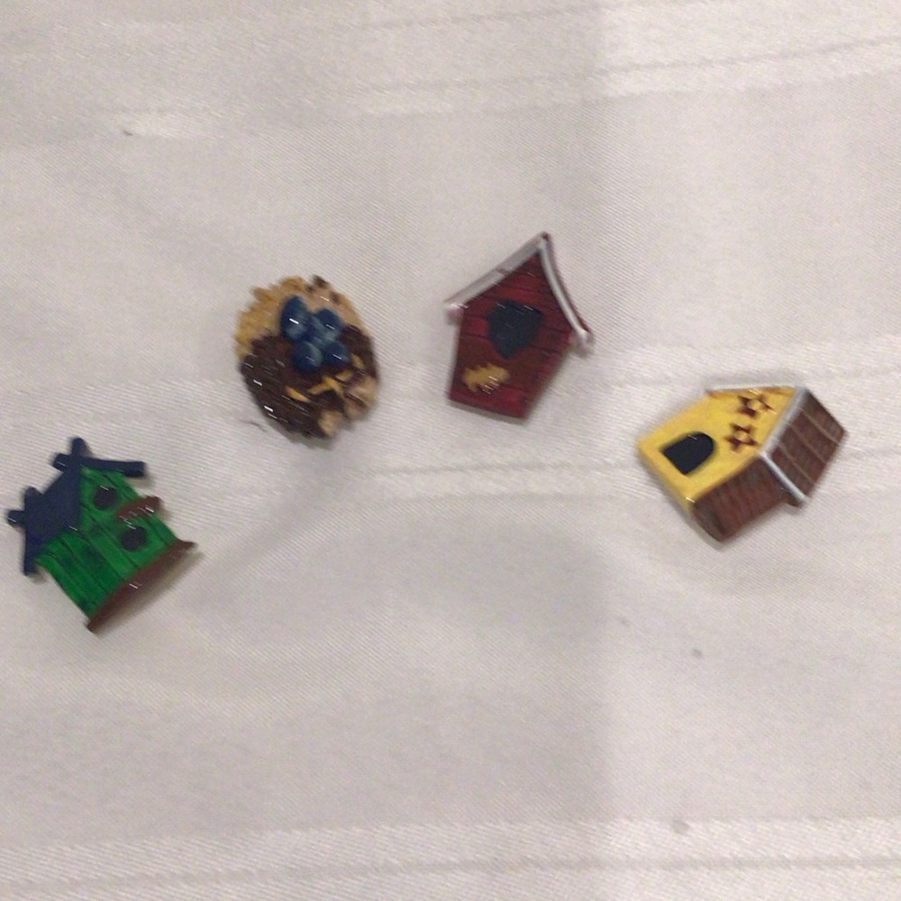 Colorful Birdhouse Brooch Set 4 Quacker Factory button covers